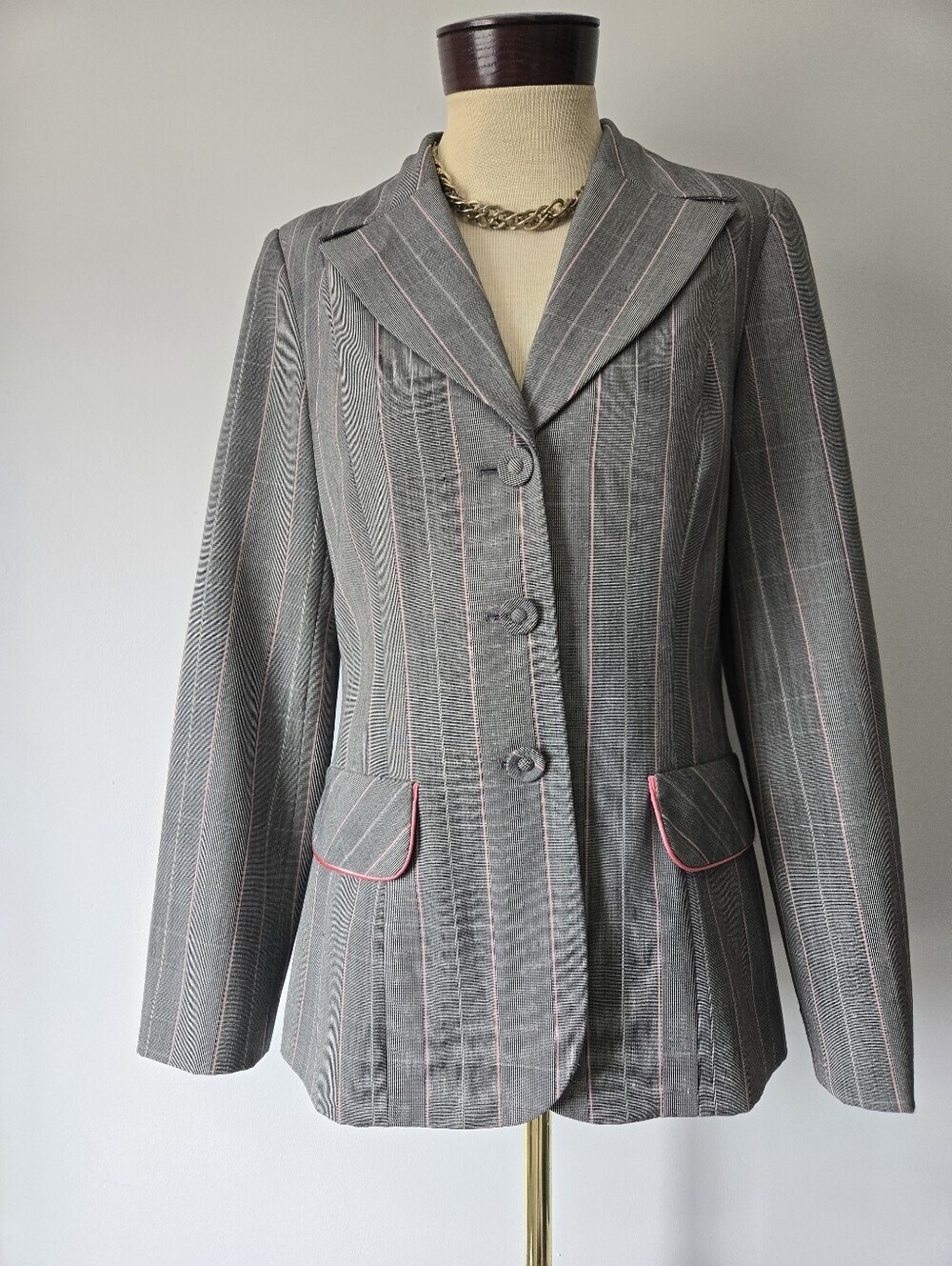 London Fog Limiyed Edition Gray Pinstripe Blazer with Pink Piping. Size 10